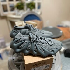 Authentic Yeezy 450 New